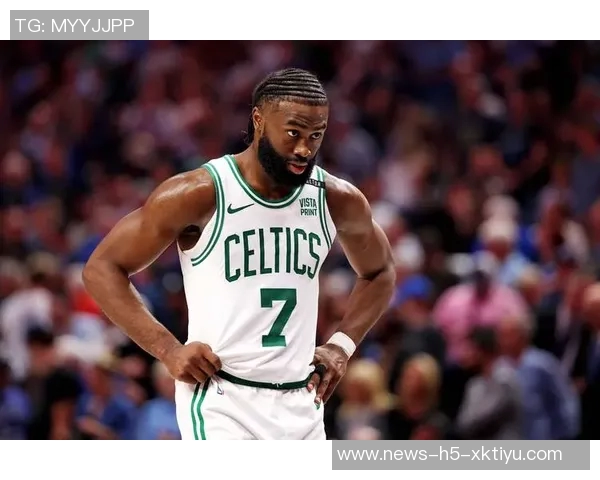 杰伦布朗回应冲突事件称斯图尔特是好人只是开玩笑而已 杰伦布朗回应冲突事件称斯图尔特是好人只是开玩笑而已